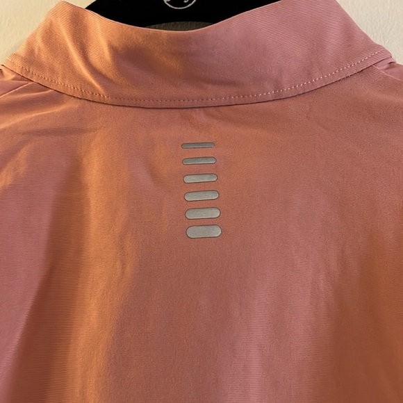 Under Armour Run Heat gear women’s half zip up - Picture 5 of 5